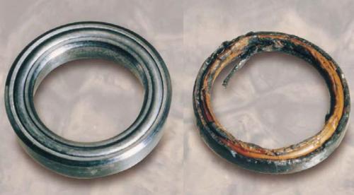 6- آسیب دیده گی آب بند میله پیستون در نتیجه وجود آب در روغن